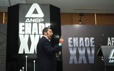 ENADE XXV aborda el impacto de la inteligencia artificial en los empleos hacia 2030.